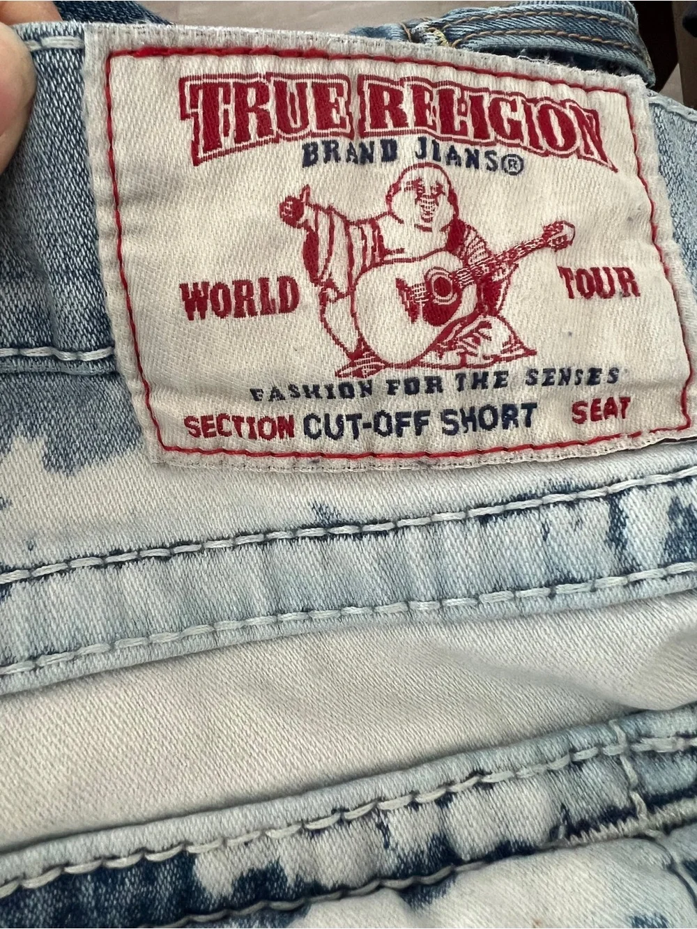 True Religion Men’s Size 42 Cut-Off Natural Big T Distressed Denim Shorts